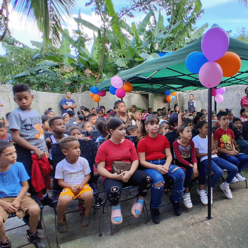 Children learning Children learning